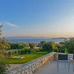 Almira Luxury