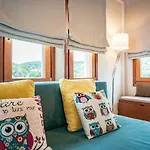 Almira Luxury *