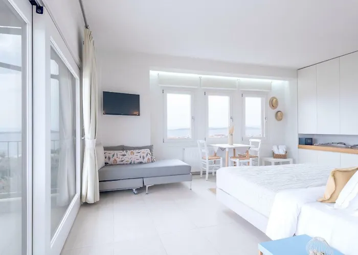 Almira Luxury